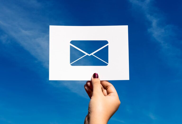 Saiba Como Usar O E-Mail Marketing Para Alcançar Os Seus Clientes - E-Mail Marketing