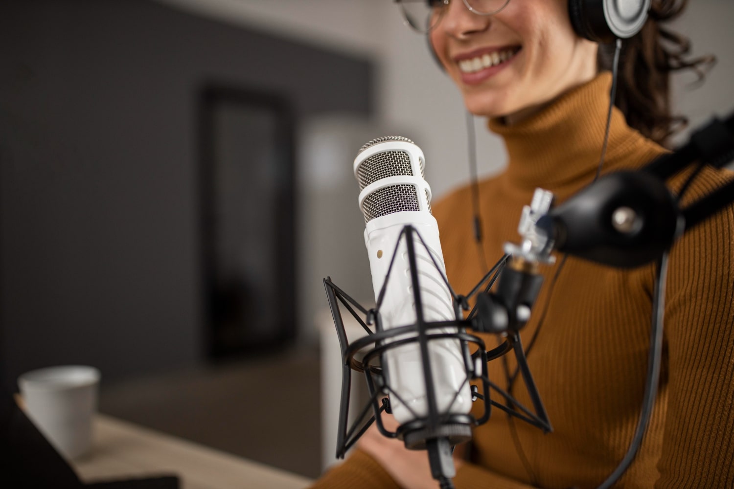 Por Que Os Podcasts Estão Tão Em Alta? - Podcast